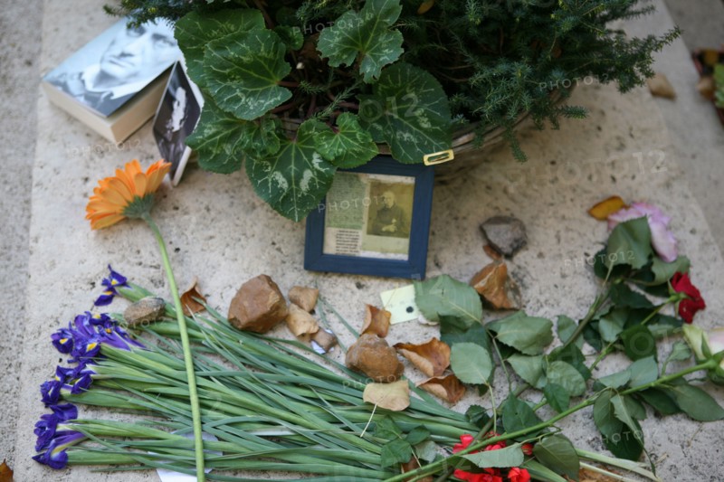 Tombe de Baudelaire au Cimetière du Montparnasse à Paris