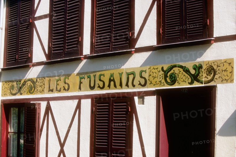 Montmartre, Rue Tourlaque