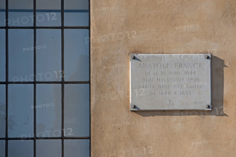 Quai Malaquais, Au Numero 15 Vecut Anatole France