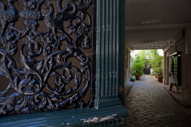 9 rue du Cherche-Midi, Roger Martin Du Gard y vécut