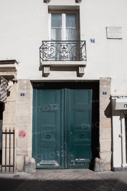 5 rue de Tournon, Baudelaire Et Prevert y vécurent