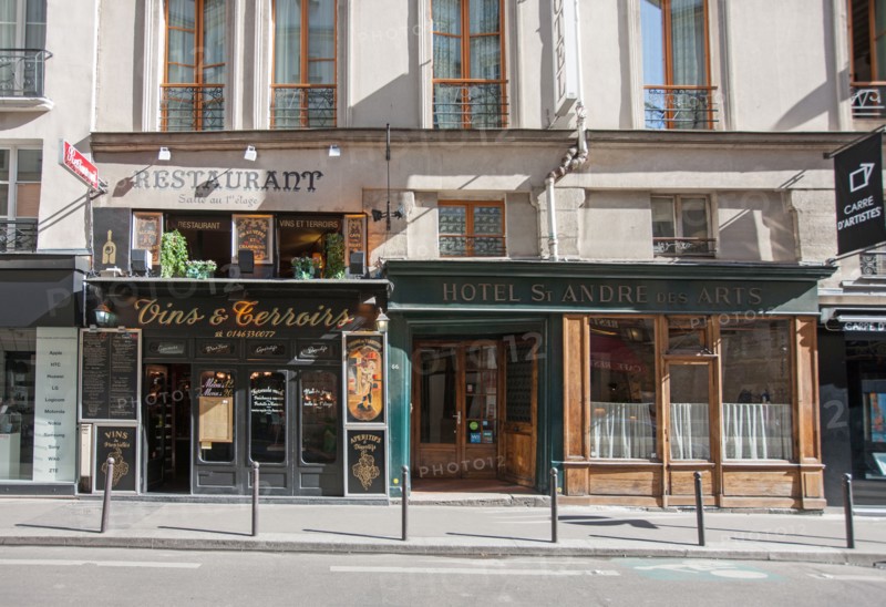 Rue Saint Andre Des Arts, Restaurant and hotel