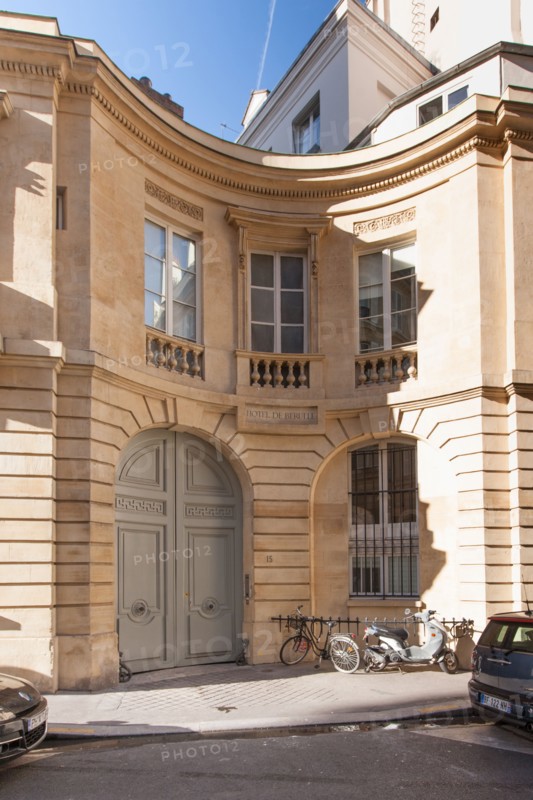 15 rue de Grenelle, Hôtel De Berulle