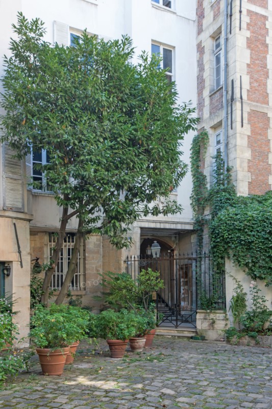 Building where Georges Bataille lived