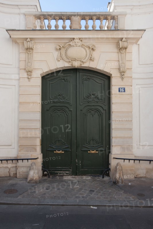 16 rue Seguier, Henri Michaux y vécut