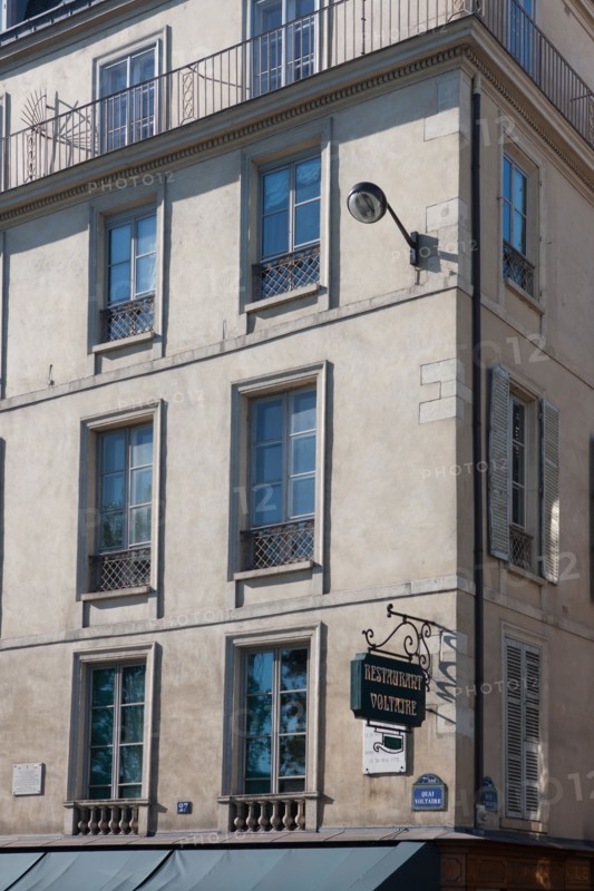 19 Quai Voltaire,  Restaurant La Voltaire
