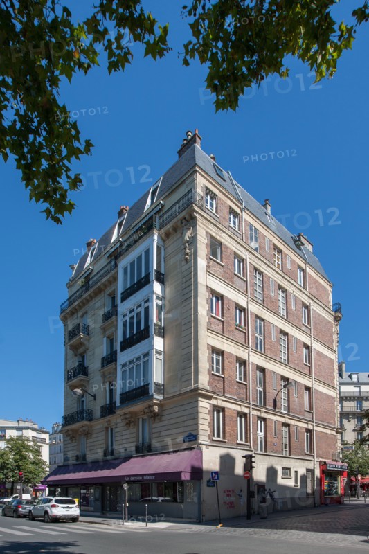 132 boulevard Richard Lenoir, Simenon Y Situa L'Habitation Du Commissaire Maigret