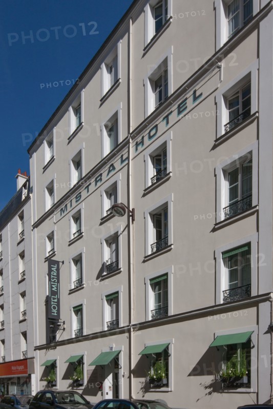 24 rue Cels, Hôtel Mistral où vécurent Sartre et Beauvoir