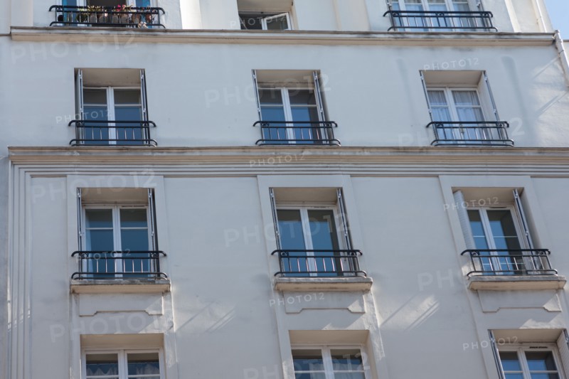 54 rue Legendre, Paul Eluard vécut au 5 E Etage
