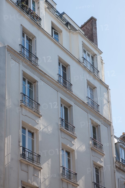 54 rue Legendre, Paul Eluard vécut au 5 E Etage