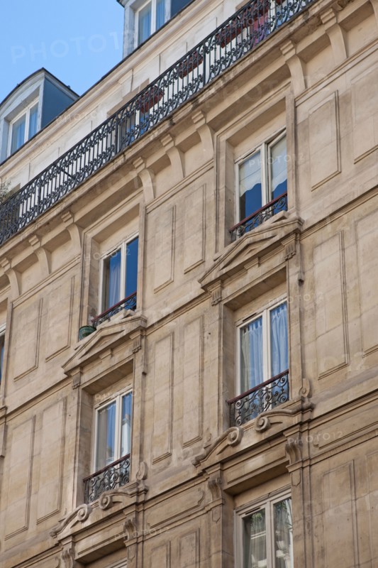 83 rue Dulong Immeuble où vécut Maupassant Au 4e Etage,