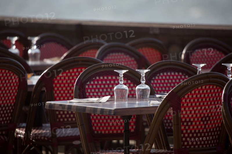 Terrasse d'une brasserie à Cabourg