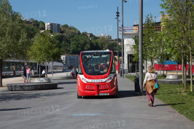 Lyon, quartier Confluence, navette autonome Navly