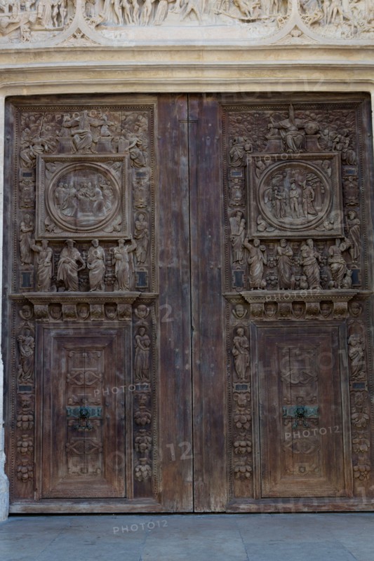 Rouen, porche de l'eglise Saint-Maclou