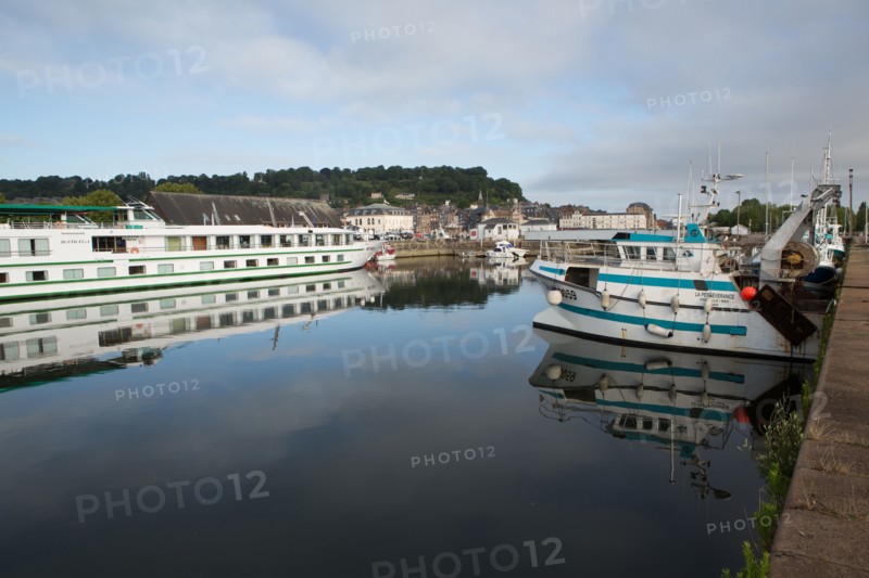 Honfleur, embarcadère des bateaux de croisière