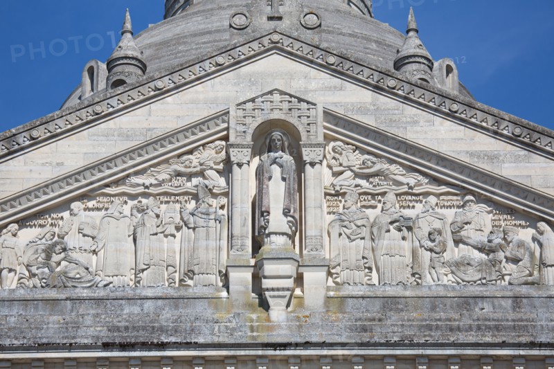 Basilique Sainte-Thérèse de Lisieux