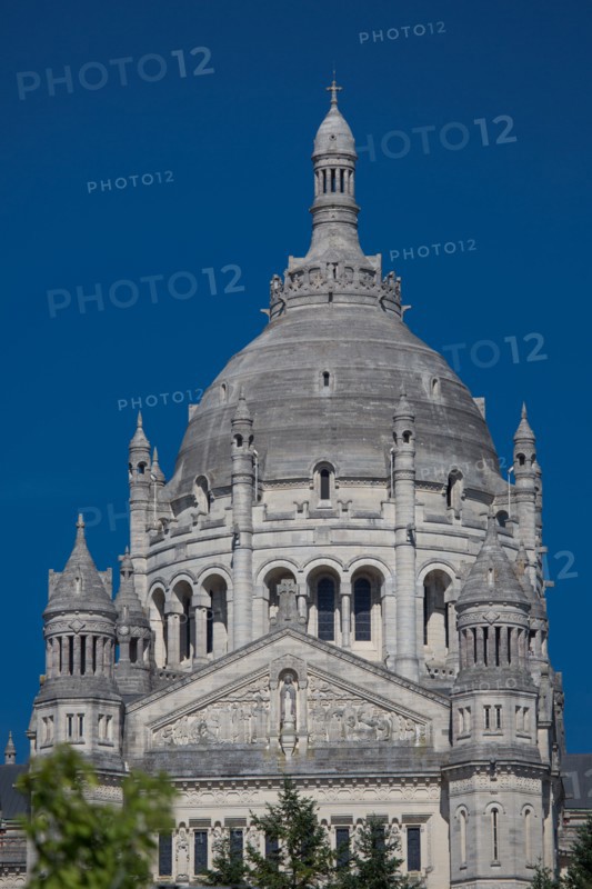Basilique Sainte-Thérèse de Lisieux