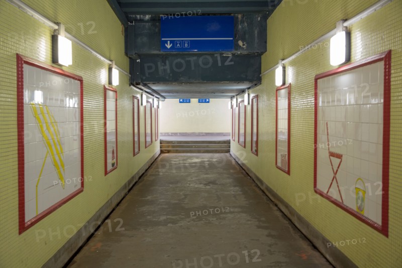 Lisieux, passage souterrain de la gare SNCF