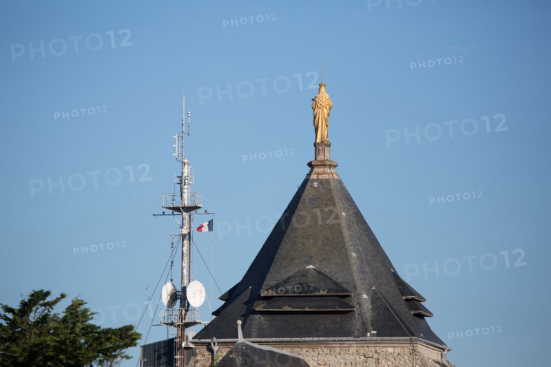 Sémaphore de Fécamp et chapelle ND du Salut, Seine-Maritime
