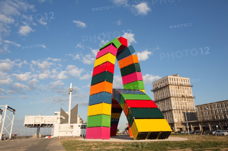 Le Havre, Catène de conteneurs, œuvre de Vincent Ganivet