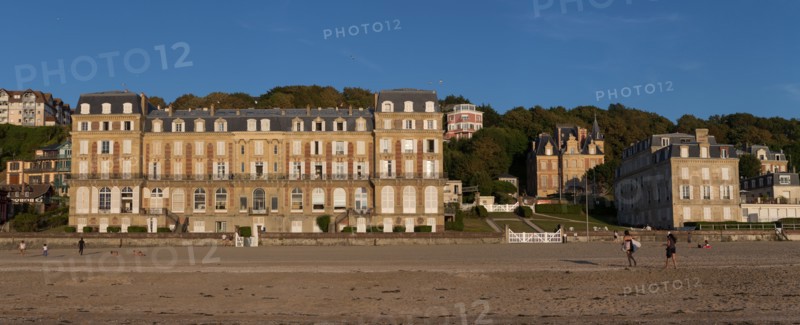 Trouville sur Mer, villas du front de mer
