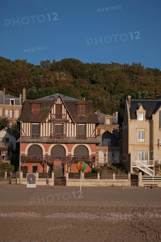 Trouville sur Mer, villas du front de mer