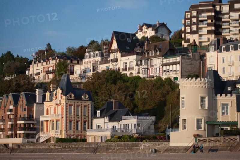 Trouville sur Mer, villas du front de mer