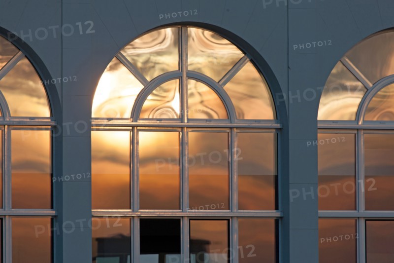 Trouville sur Mer, reflets au soleil couchant