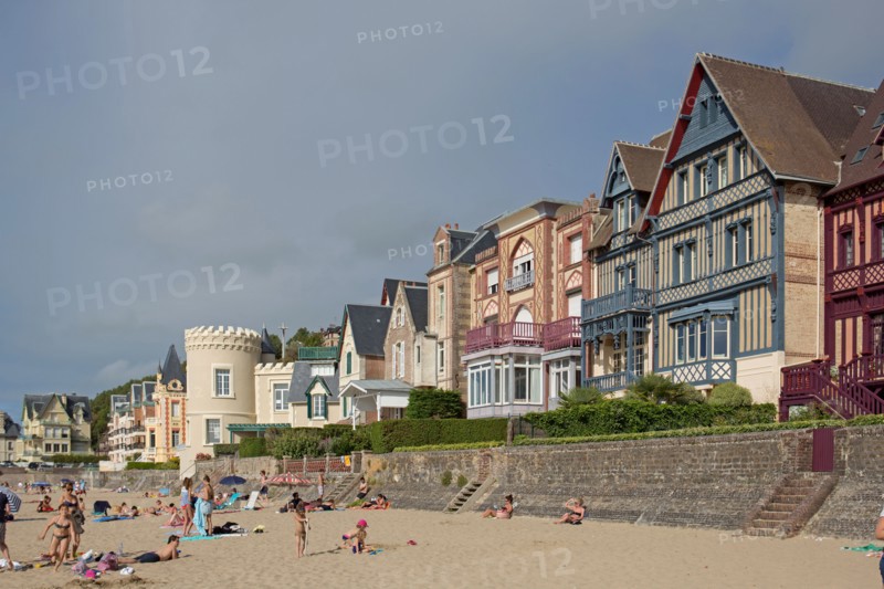 Trouville sur Mer, villas du front de mer
