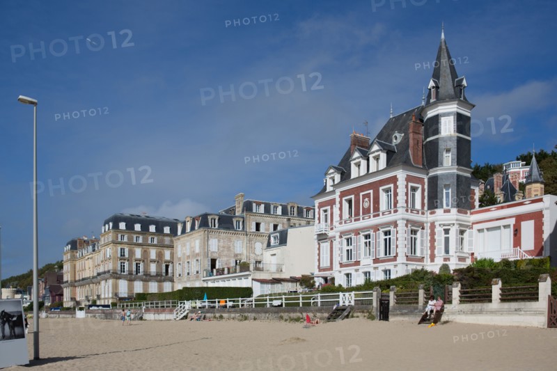 Trouville sur Mer, villas du front de mer