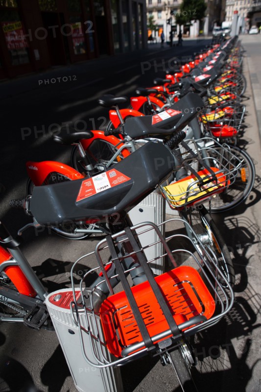 Lyon, Velov' self service bikes