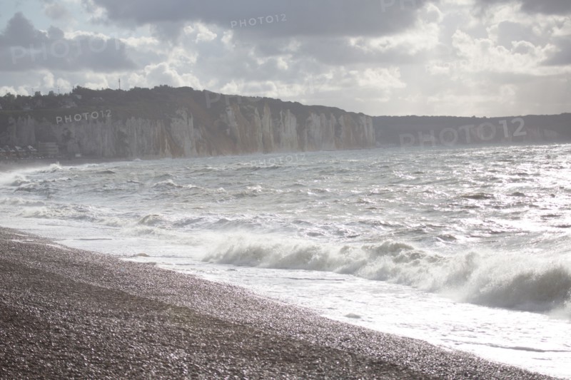 Dieppe, tempête sur la plage