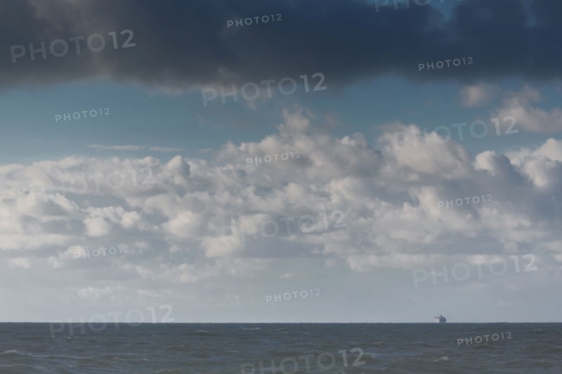 Dieppe, tempête sur la plage