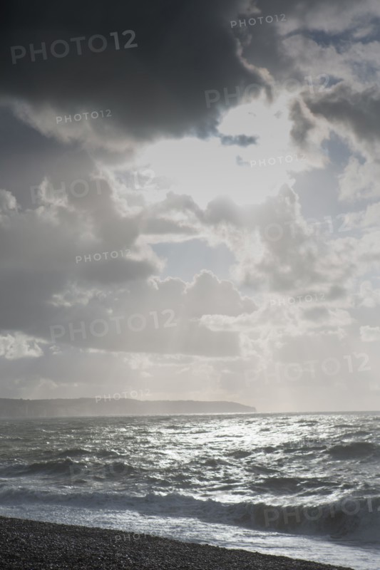 Dieppe, tempête sur la plage
