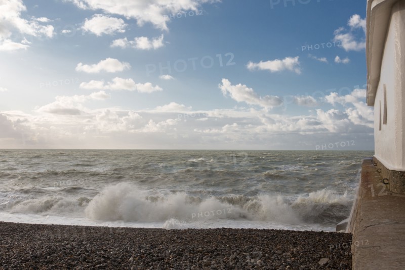 Dieppe, tempête sur la plage