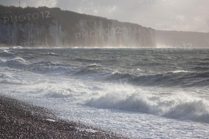 Dieppe, tempête sur la plage