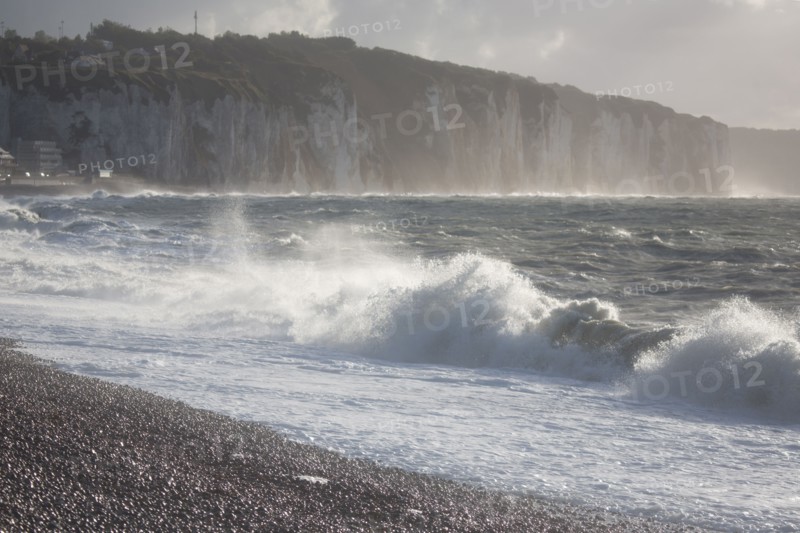 Dieppe, tempête sur la plage