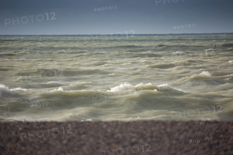 Dieppe, début de tempête sur la plage