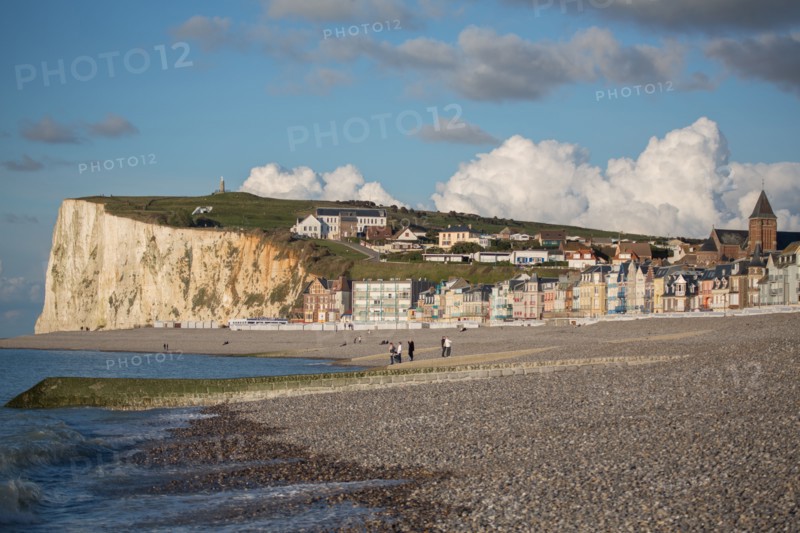 Mers les Bains, beach and cliff in the background