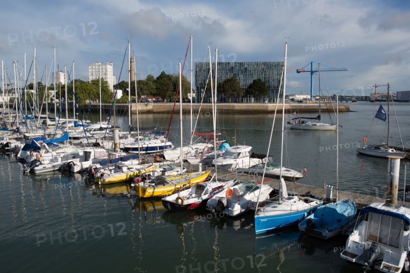 Lorient, port, docked boats and Lorient Agglomeration building