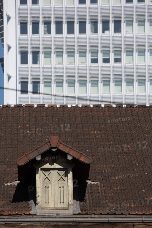 Paris, skylight, dormer dans le the Batignolles neighborhood