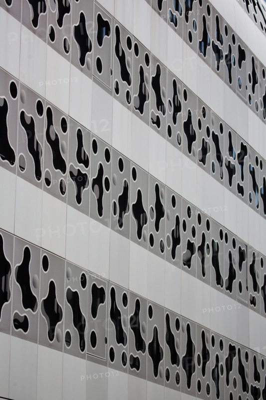 Paris, nouveau quartier des Batignolles, immeuble Klesia