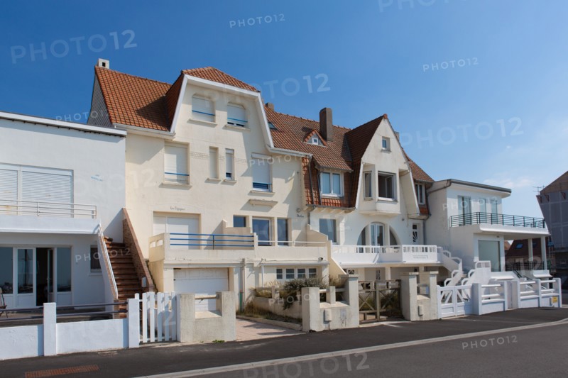 Merlimont Plage, houses on the seafront