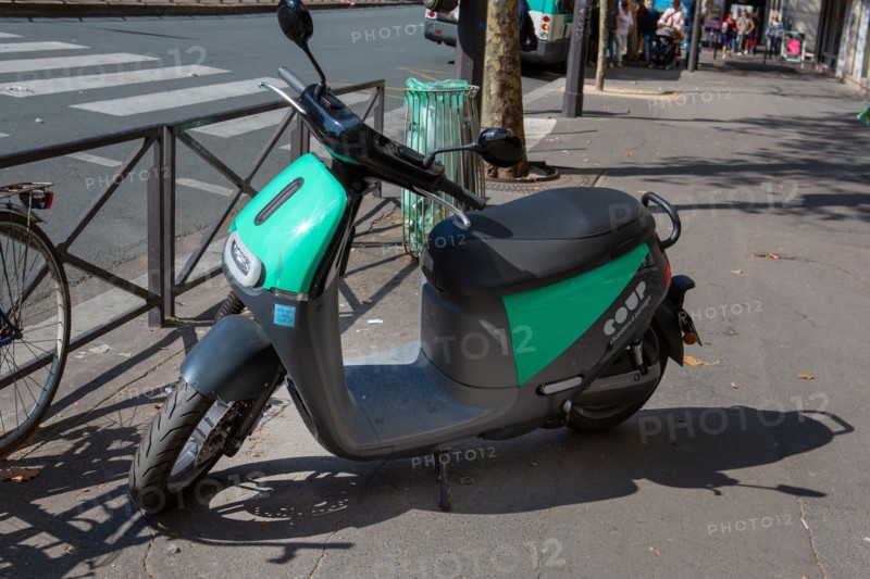 Paris, self-service scooter