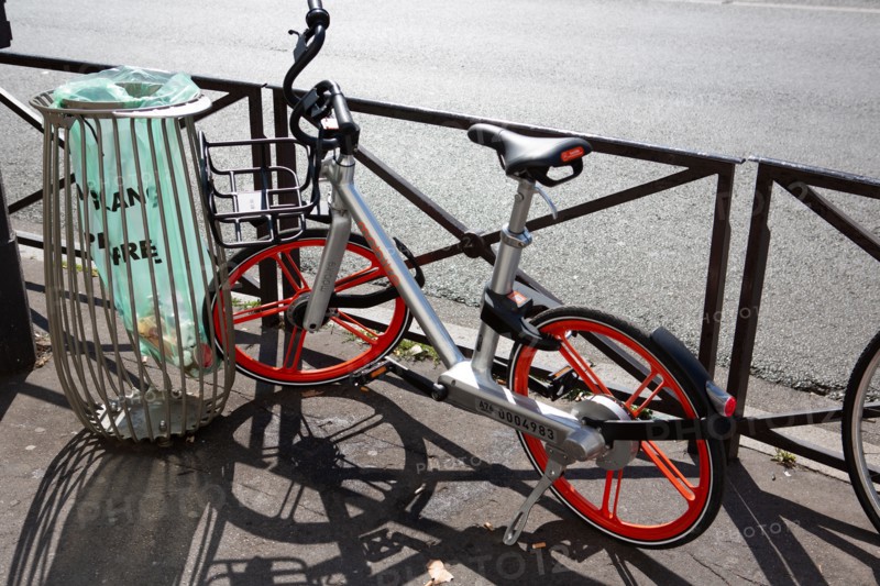 Paris, vélo en libre service Mobike