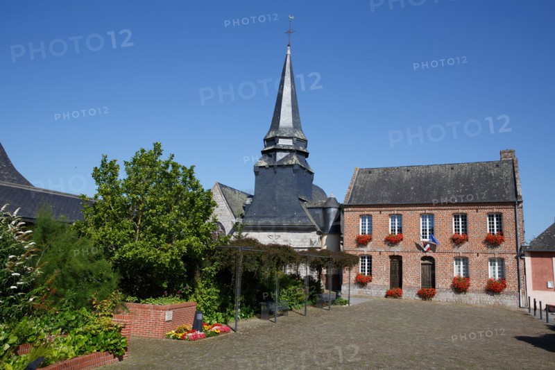 Campigny, hôtel restaurant Le Petit Coq aux Champs