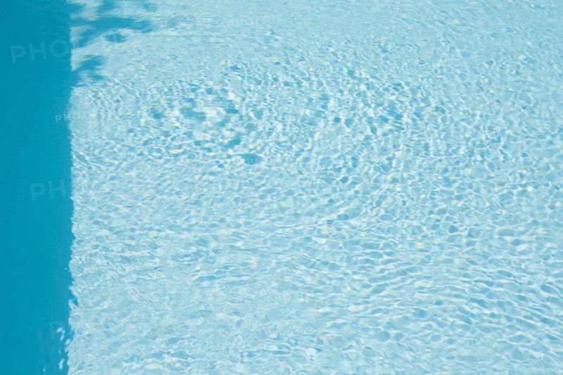 Campigny, hotel restaurant Le Petit Coq aux Champs, swimming pool