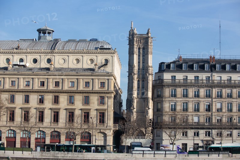 Paris, Quai de Gesvres and Saint-Jacques Tower