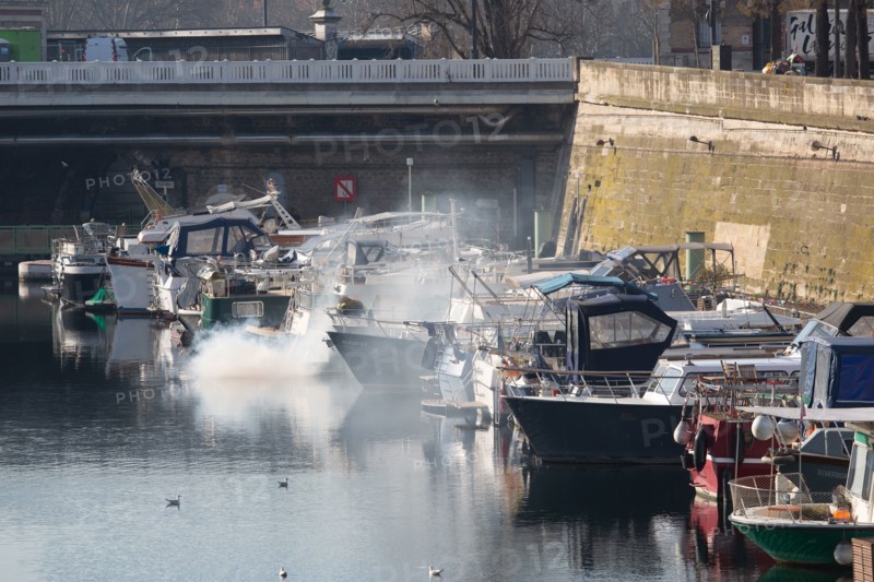 Paris, the Bassin de l'Arsenal (Port de l'Arsenal)