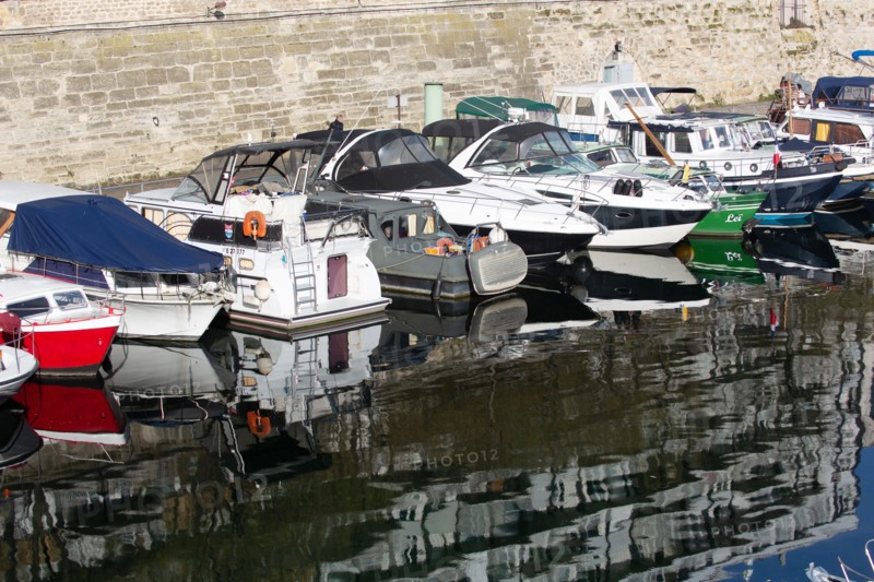 Paris, the Bassin de l'Arsenal (Port de l'Arsenal)